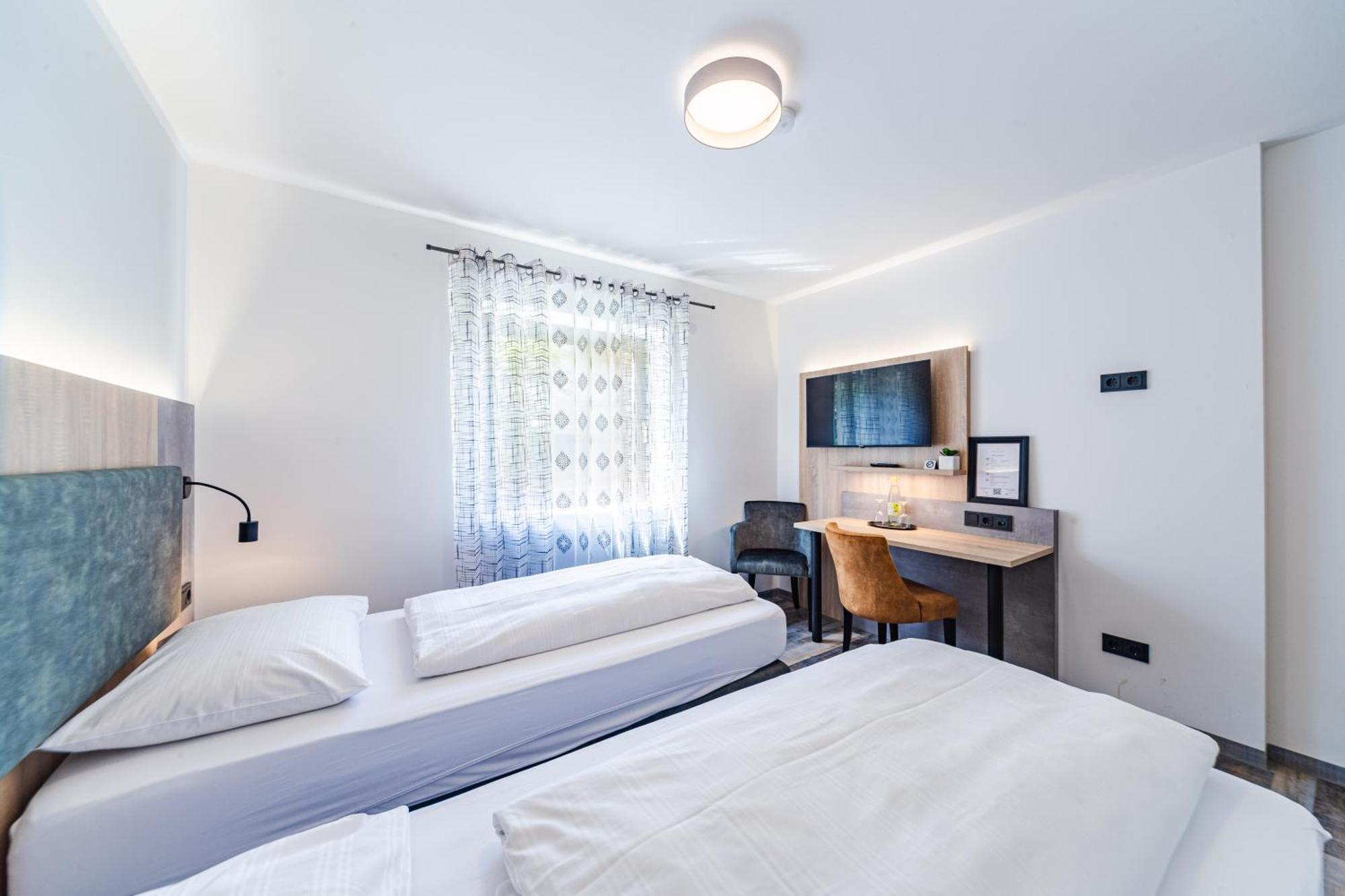 Hotel Franken فورشهايم المظهر الخارجي الصورة